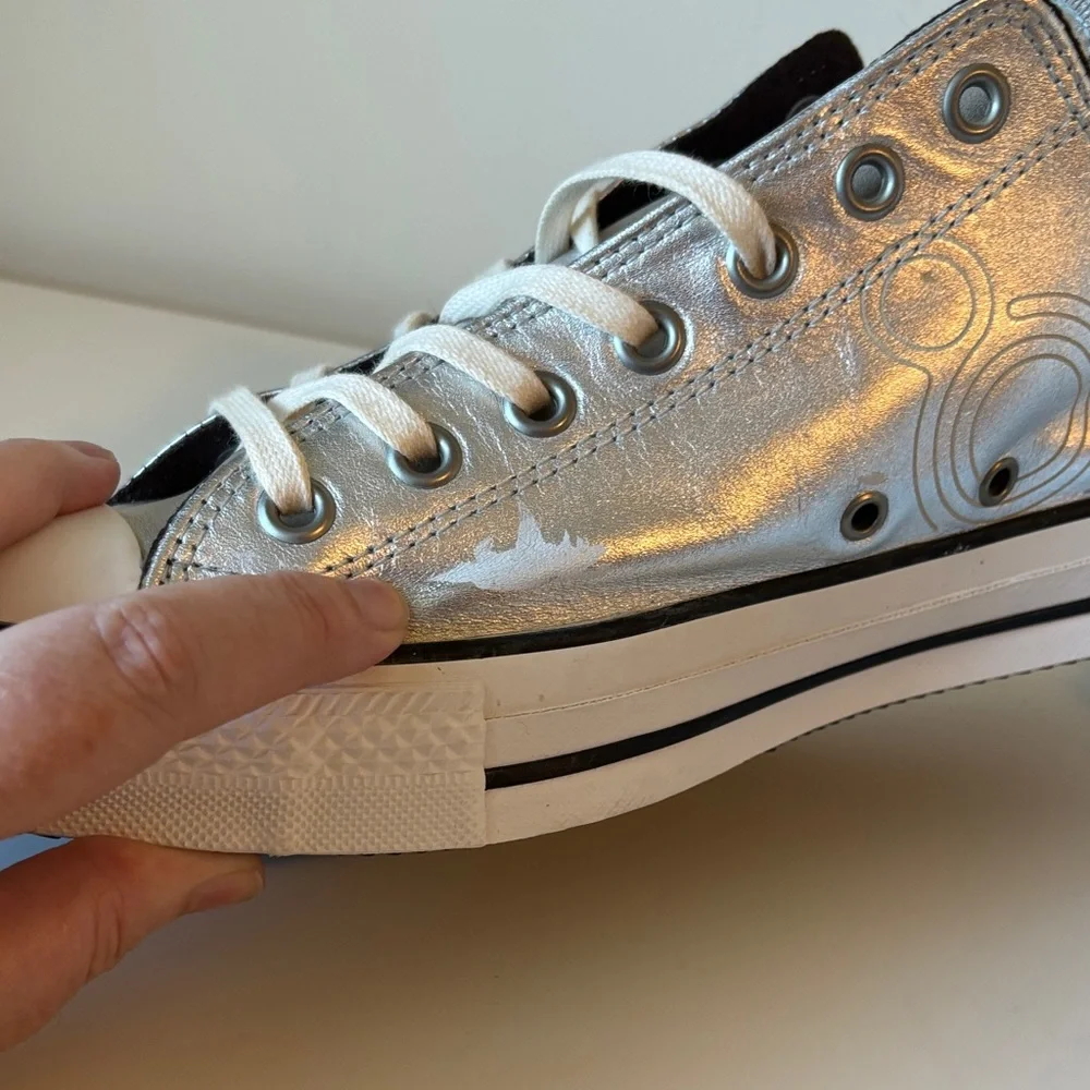 Converse Century Project Men's Metallic Silver Low Top Size 12 EUC - Picture 4 of 11